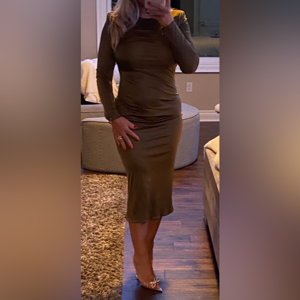 Title:
Versace Olive Green Maxi Dress | Medusa Zip | IT 42